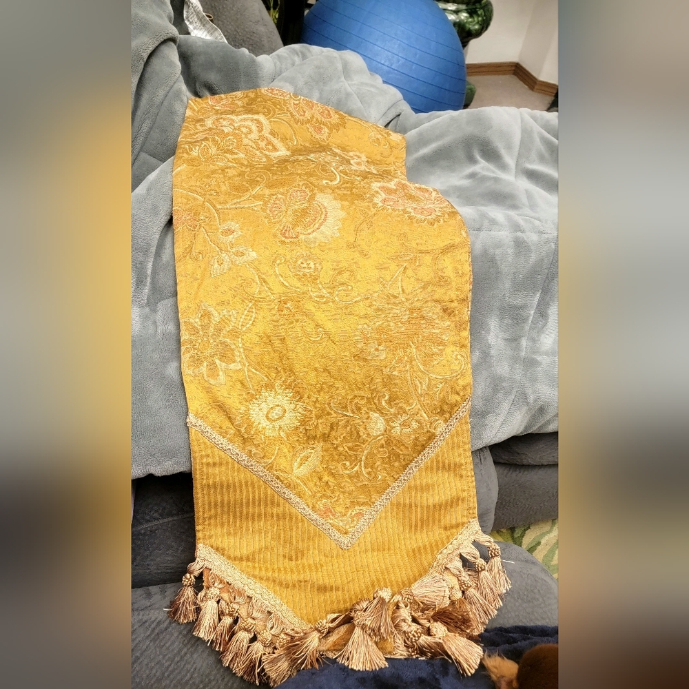 Table runner with tassels [ antique gold and brown]